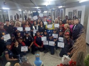 UNESR otorgó titulos de Maestros Pueblo a Cultores y Talentos Populares / Caracas, Miranda, La Guaira y Aragua